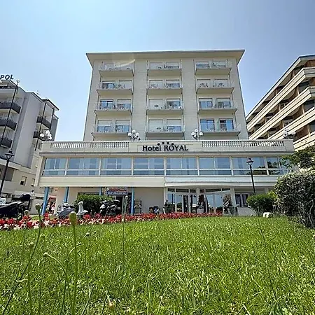 Royal Hotel